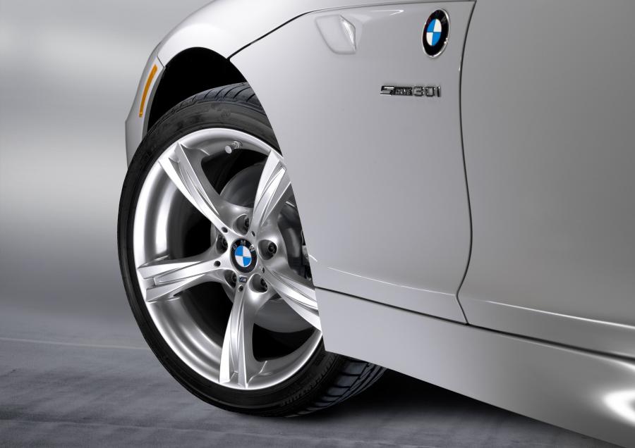  BMW Z4 sDrive 3.5is 2010 года  (фото 12 из 62)